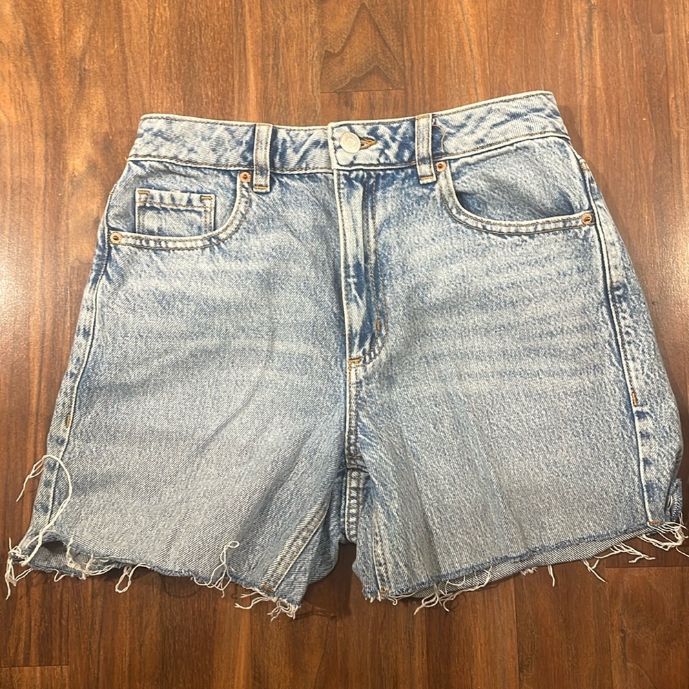 Dynamite Heidi Short size 25